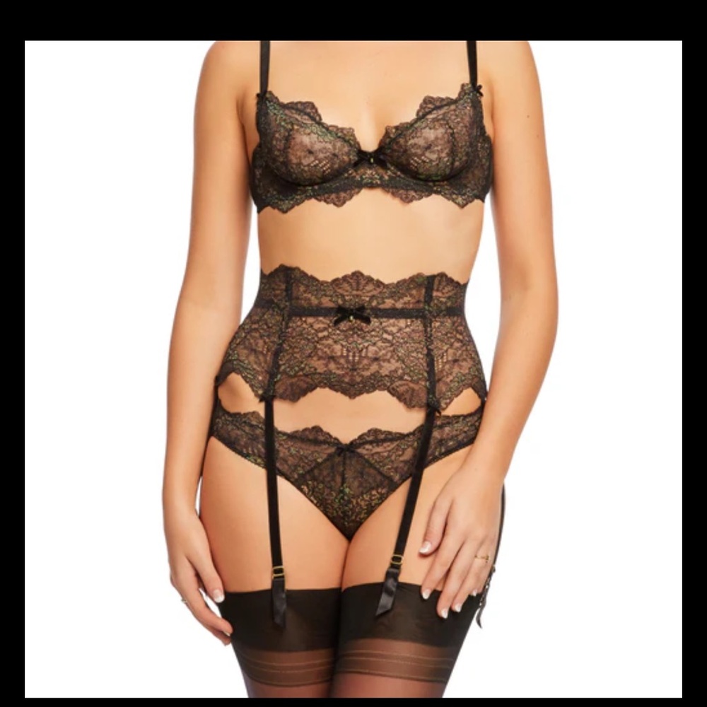 BNWT Dita Von Teese black glitter set